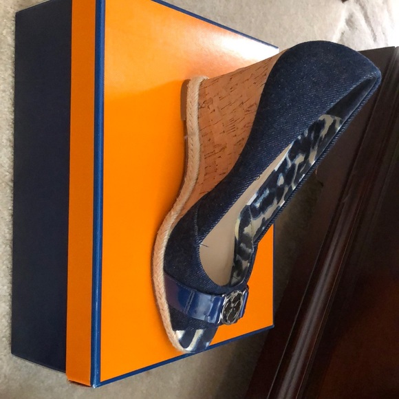 Shoes - Picture 2 of 2